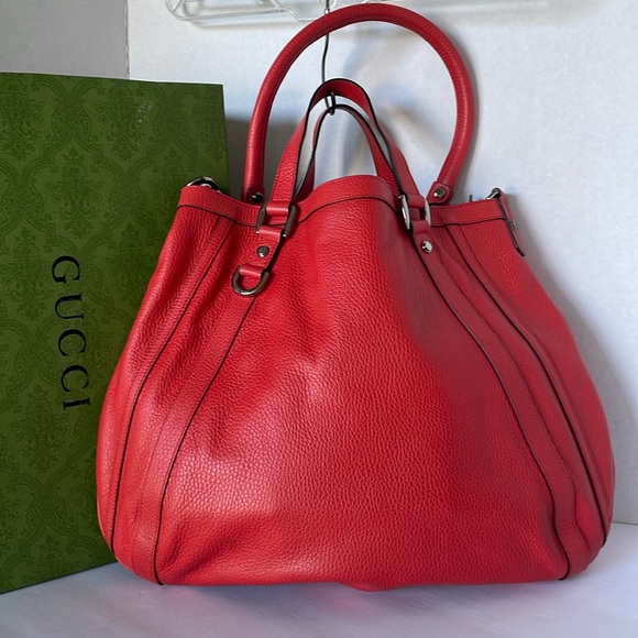 Gucci Handbags - Authentic Gucci Vintage Abbey Tote Calfskin Leather Handbag/Shoulder Bag.